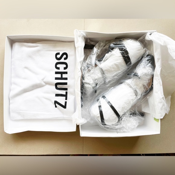 Schutz Earla Heels - Picture 4 of 17